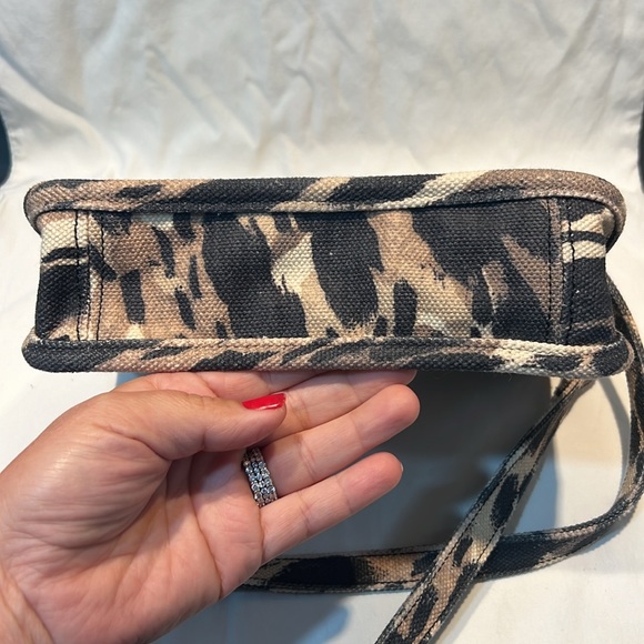 Vince Camuto Oriel Canvas Small Tote Leopard Print - Picture 7 of 16